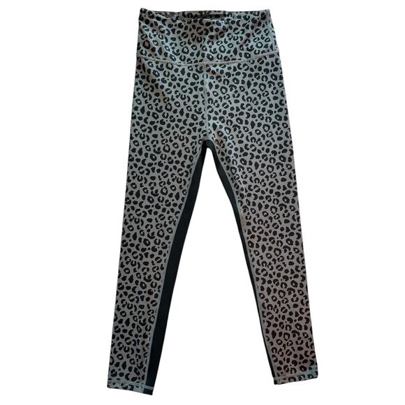 All Fenix Australia Leopard High Rise 7/8 Leggings Gray Black Size Medium NEW - Picture 1 of 7